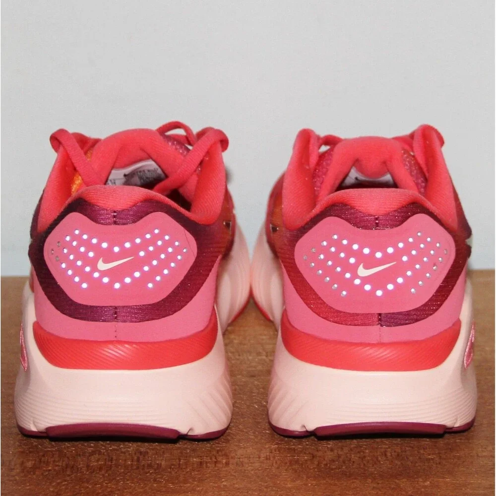 Nike Structrue 26 SE Running Shoes Women 7 Ember Glow
